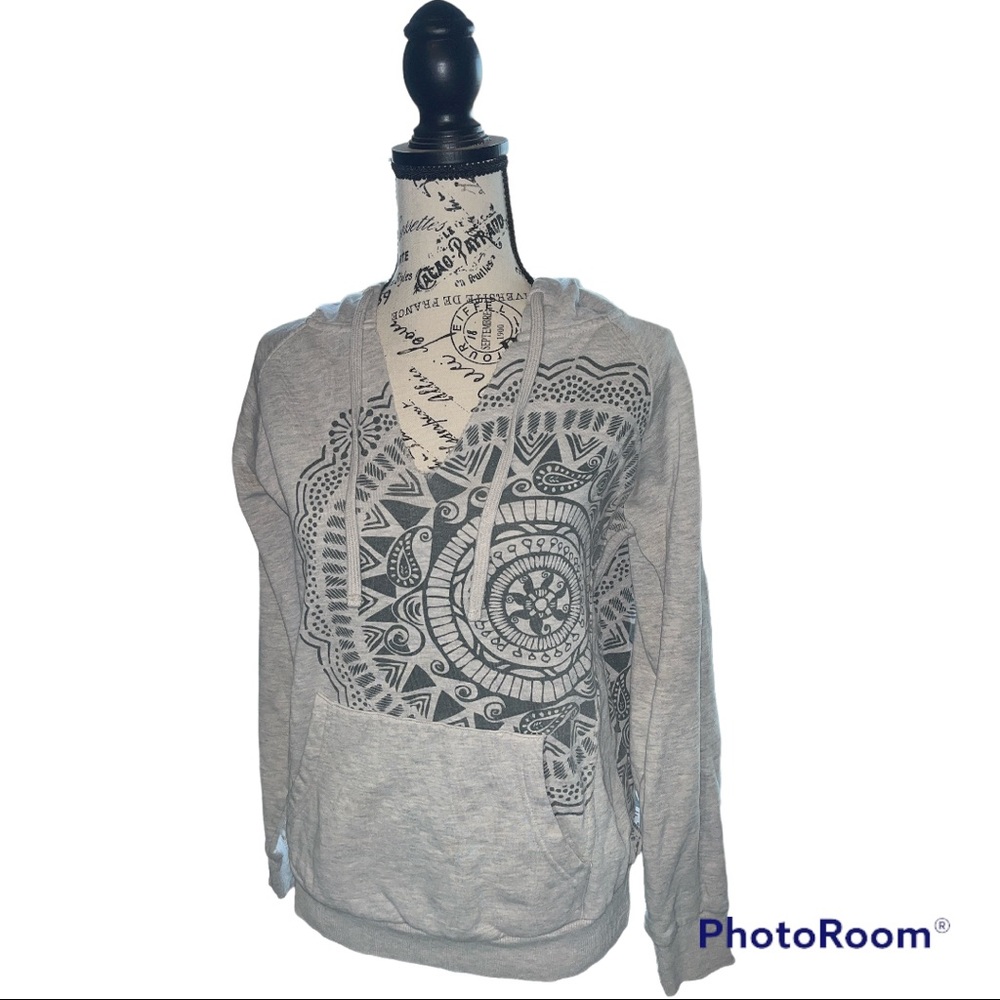 Gray O’Neill Hoodie w/ Pouch Pocket